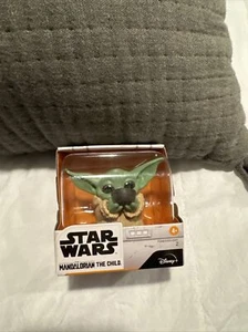 Star Wars Mandalorian The Child Bounty Collection Figur #2 - Sipping Soup - Bild 1 von 3