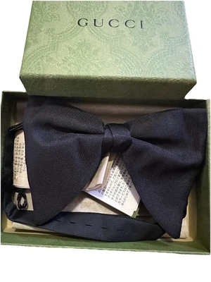 Nueva pajarita de seda Gucci negra hecha en Italia Foto 1 de 4