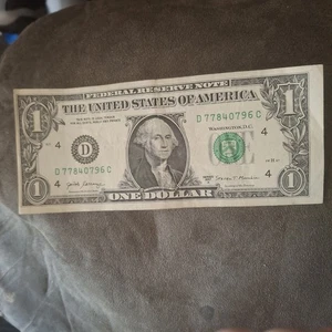 $1 Dollar Bill Miscut Misaligned Off-Center Error $1 Dollar Federal Reserve Note - Picture 1 of 8