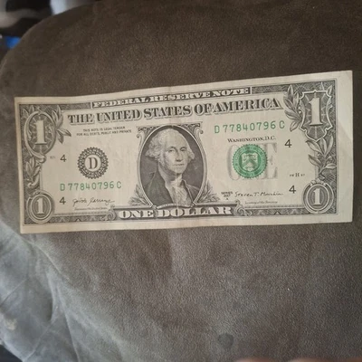 $1 Dollar Bill Miscut Misaligned Off-Center Error $1 Dollar Federal Reserve Note - Image 1 of 4