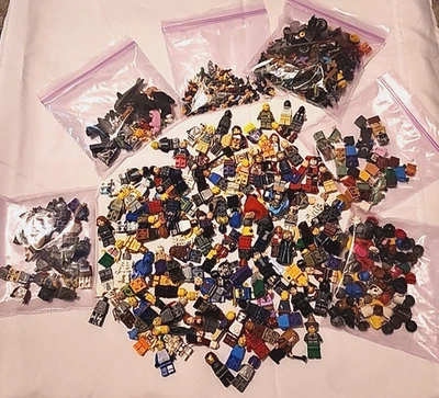 Lego Minifigures & Accessories Huge Bulk Lot of 150+ Read desc. Mismatch - Image 1 of 4