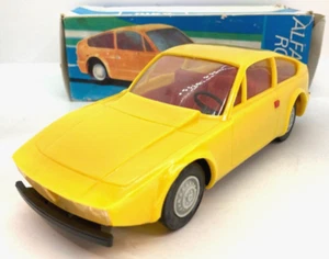 40352 PIKO / RDA / PLASTIQUE / ALFA ROMEO 1300 JUNIOR ZAGATO JAUNE 1/20 - Picture 1 of 4