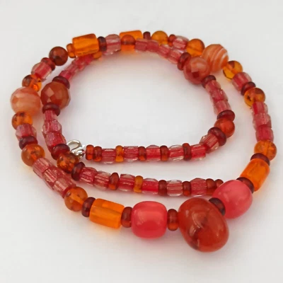 ÚNICO Collar Unisex Piedra Bohemia Baquelita Ámbar Hombres Mala Rojo Naranja De Colección Foto 1 de 4