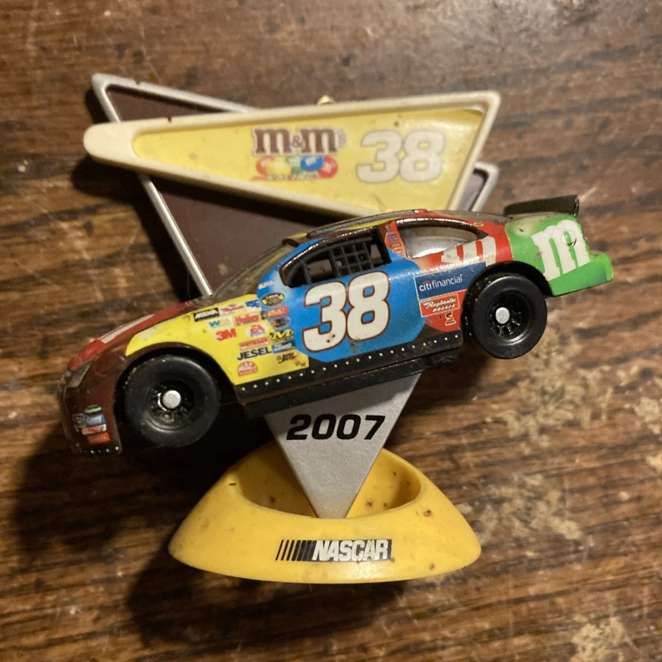 David Gilliland #38 M&M's Driver's Select NASCAR Diecast 1:64 Scale - Image 1 of 2