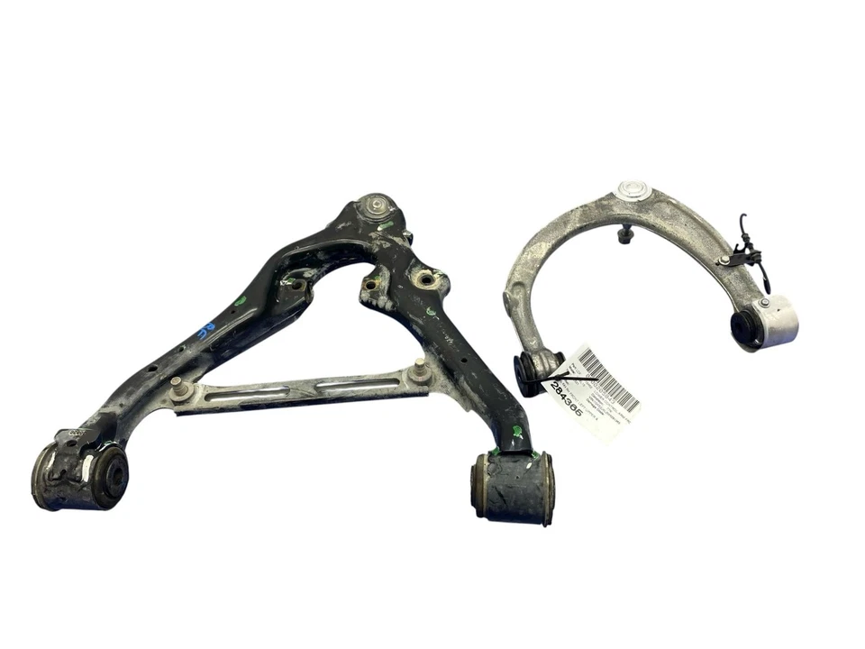 2021-2023 GMC YUKON XL DENALI FRONT RIGHT UPPER &LOW CONTROL ARM SET (2) *SCUFF* - Image 1 of 4