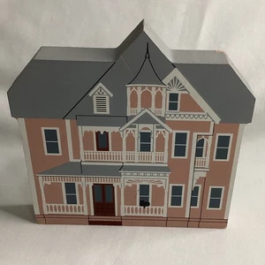 1995 CAT'S MEOW VILLAGE - VICTORIAN PINK HOUSE - COTTAGE - Bild 1 von 9