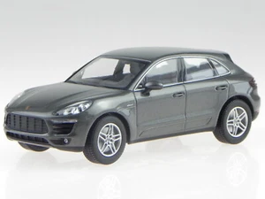 Porsche Macan S Diesel grey diecast model car WAP0201510E Minichamps 1:43 - Picture 1 of 4