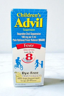 Advil Children's (ages 2-11) Ibuprofen Suspension Fever Reducer White Grape 4oz - Image 1 of 4