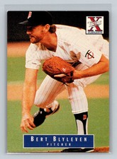 1997 Marquette Banks Minnesota Twins 1987 10th Anniversary #NNO5 Bert Blyleven