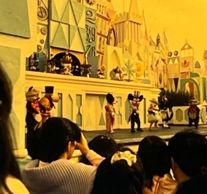 Tokyo Disneyland Vintage 35mm Slide Photo Show Characters Mickey Minnie 1980's - Picture 1 of 3