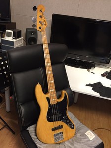 Fender 6 弦贝司吉他 Ebay