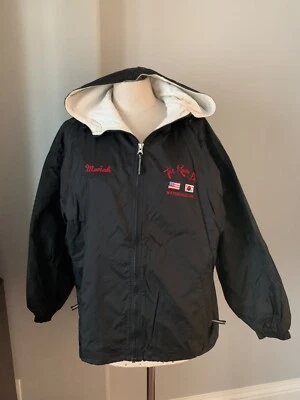 Abrigo para mujer forrado y con capucha chaqueta Tai Kwon Do con capucha bandera de EE. UU. y Corea MARIAH Foto 1 de 4