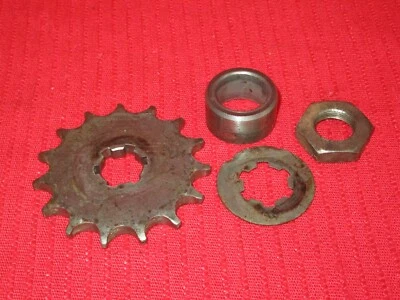 Piñón y espaciador Trail Master M3 Yamaha MG1-T Omaha 80CC #93812-14035-00 Foto 1 de 3