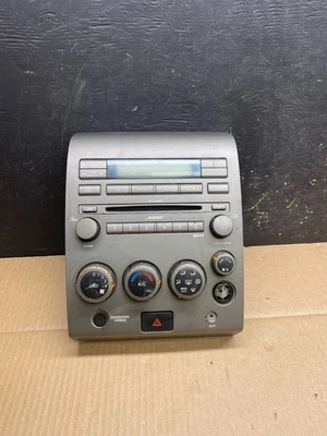 Radio reproductor de CD Nissan Armada 2004 a 2007 aire acondicionado control de clima OEM U5873 DG Foto 1 de 4