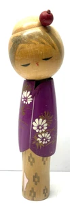 Traditionelle japanische Kokeshi Puppe mit Kirschblüten-Design, 8" Holz - Bild 1 von 5