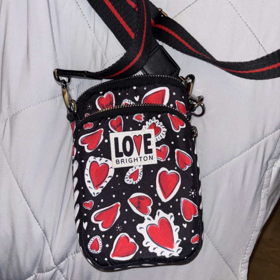 Bolso Utilitario Brighton Hearts a Flutter LOVE DÍA DE SAN VALENTÍN Rojo Bandolera Corazones  Foto 1 de 2