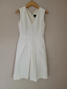 J. Mendel Paris Ivory Vneck Dress Women's 6 Brocade Structured Pleated Sleeveles - Picture 1 of 15