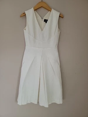 Vestido para mujer J. Mendel Paris marfil cuello en V 6 brocados estructurados plisados mangas Foto 1 de 4