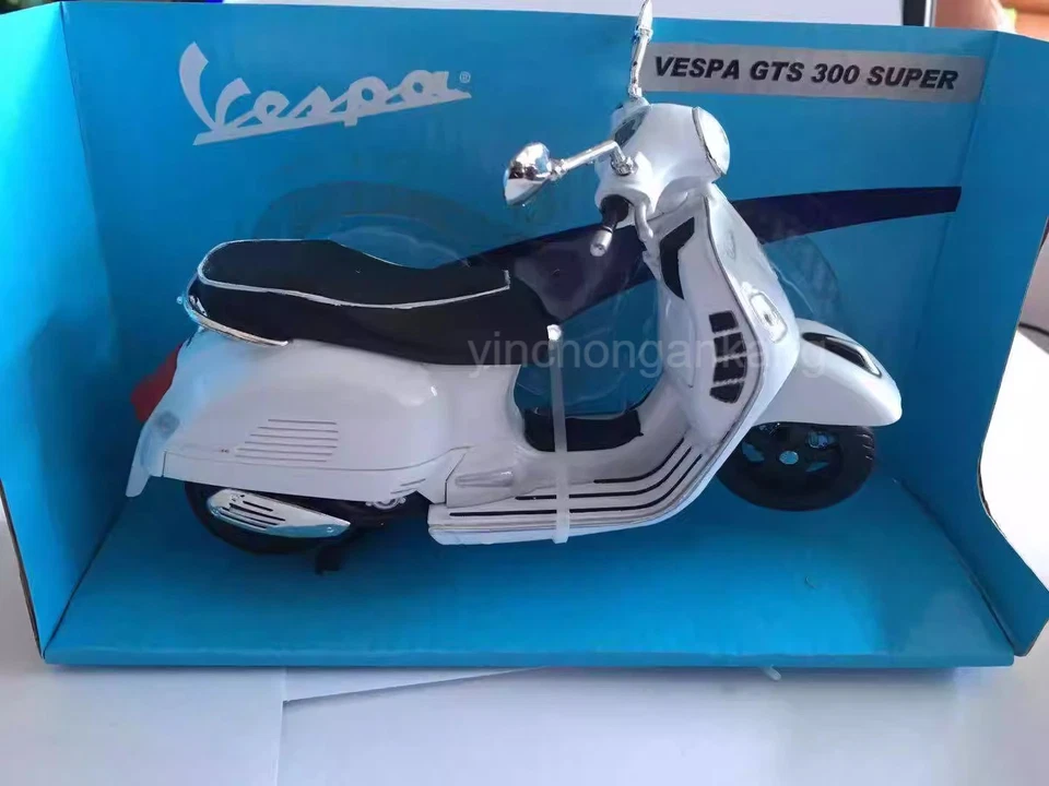 Vespa GTS 300 Super 1:12 Diecast Motorcycle Model WHITE by New Ray 57243 (RARE!) - Image 1 of 4