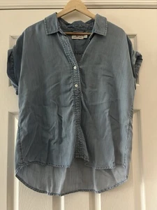 Vineyard Vines Blue Chambray Popover Top Shirt Lyocell Short Sleeve Women's 8 - Picture 1 of 5