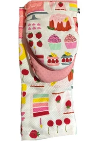 KATE SPADE TOWELS AND MINI OVEN MITTS PINK YELLOW GREEN CUPCAKES CAKE CHERRY NWT - Picture 1 of 6