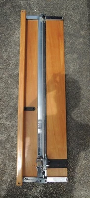 Keeton Mat Cutter - Straight or Beveled Cuts - Blades Not Included - Image 1 of 4