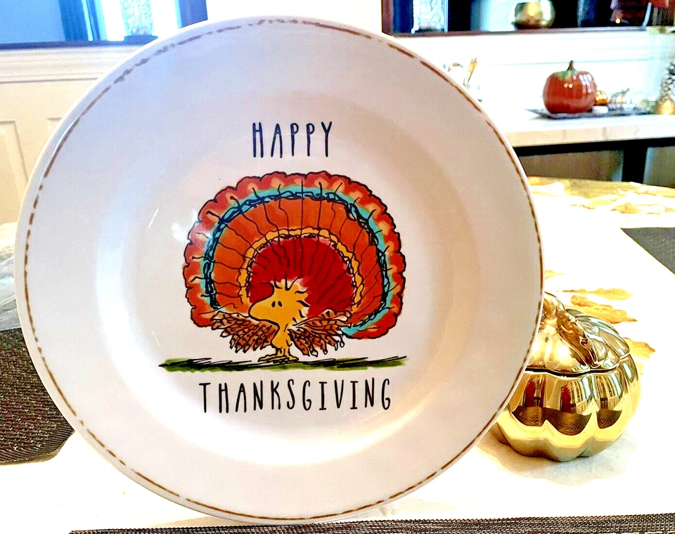 Disney Snoopy Pottery Barn Holiday Peanuts Plate Thanksgiving kid party SET 4 h - Image 1 of 4