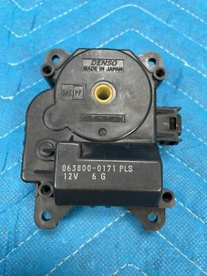 Servoamortiguador Lexus GS300 GS350 GS430 GS450H GS460 MOTOR LH 8710630440 Foto 1 de 4