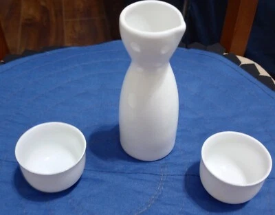 juego de vino sake Foto 1 de 4