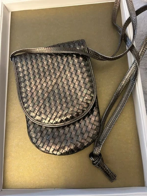 Fab Vtg Bottega Veneta Woven Bronze Metallic Leather Mini Shoulder/Cross-Bod Bag - Image 1 of 4