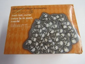 Dept 56 Halloween Village Accessories Set of 2 Road Kill Curve 6010467 - Picture 1 of 4
