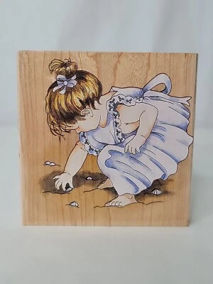 Estampillas Suceden Coleccionando Conchas de Mar Estampilla de Goma Preciosa Niña Pequeña 50031 Foto 1 de 4