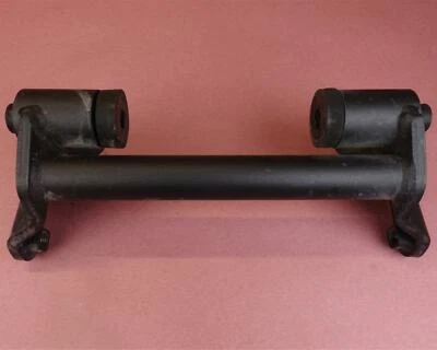 2009-2013 KAWASAKI VN1700 VULCAN VOYAGER 1700 Front Motor Mount / Engine Bracket - Imagem 1 de 4