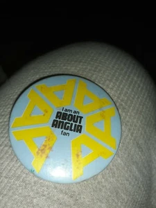 Insignia vintage Anglia - Imagen 1 de 2