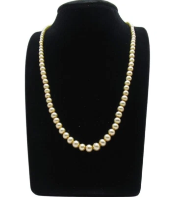 Collar vintage de perlas cultivadas graduadas amarillas con cierre de oro blanco de 14k Foto 1 de 4