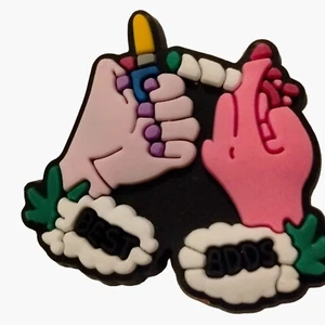 Encendedor de amistad lindo con dije de zapatos de cannabis Best Buds de 1 pulgada - Imagen 1 de 5
