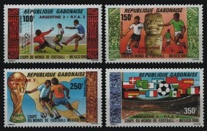 Gabón 1986 - Mi-Nr. 972-975 ** - MNH - Fútbol / Fútbol - Imagen 1 de 1