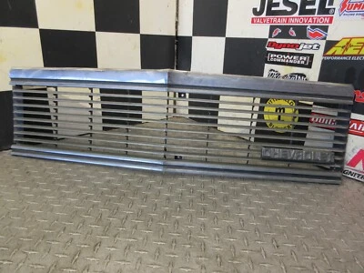 81 1981 EL CAMINO CABALLERO MALIBU PARRILLA CHEVROLET OEM 14017649 Foto 1 de 4