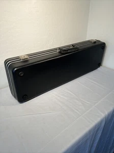 SKB Standard Breakdown Black Shotgun Case (2SKB3209B) - Picture 1 of 12