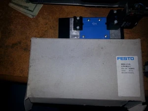 NEW FESTO MDH-5/2-D-2-FR-M12-C SOLENOID VALVE NEW OTHER OPEN BOX   - Picture 1 of 8