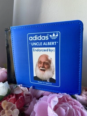 Cartera Adidas Only Fools & Horses Uncle Albert azul y blanca para hombre Foto 1 de 3