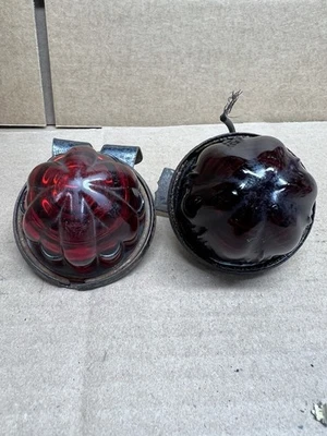 Par De Luces Marcadoras Rojas De Colección Ornamentadas Estilo Colmena Abeja (No Coinciden) Muy Bonitas Foto 1 de 4