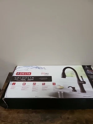 Delta Valdosta 19957Z- rbsd DST handle Kitchen Faucet -bw1 - Image 1 of 4