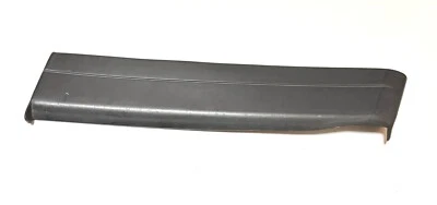 Guardabarros inferior moldeado lateral derecho mercedes-benz w124 86-89 Foto 1 de 2