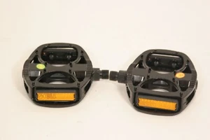 FP BLACK Alloy Bicycle Pedals 9/16" W/REFLECTOR PD18 - Picture 1 of 2