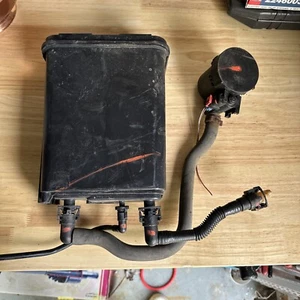 2005-2009 Chevrolet Trailblazer 4.2L Fuel Vapor Charcoal Canister  - Picture 1 of 6