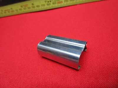 Chrysler 300 New Yorker 1969 Newport convertible techo pellizco soldadura centro de moldeo Foto 1 de 3