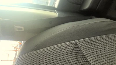 Cinturón de seguridad delantero izquierdo usado se adapta a: Nissan Titan 2013 cubo y conductor de banco Foto 1 de 4