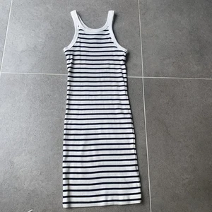 H&M Striped Dress XS Size 6 - Picture 1 of 3