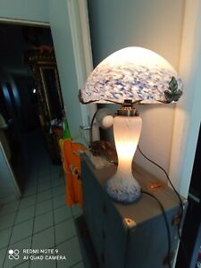 Jolie lampe champignon en pâte de verre 